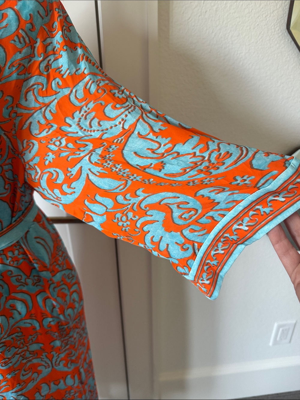 Alice + Olivia Orange and Aqua Floral Kimono Dress with Tie Belt - Picture 5 of 10